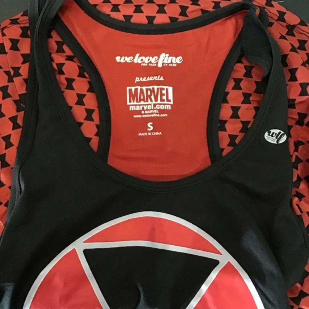 WeLoveFine x Marvel Black Widow Tank Top Sm - Picture 5 of 5
